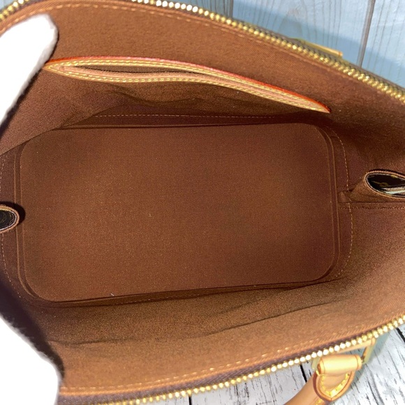 Louis Vuitton Alma Pm - Picture 15 of 15